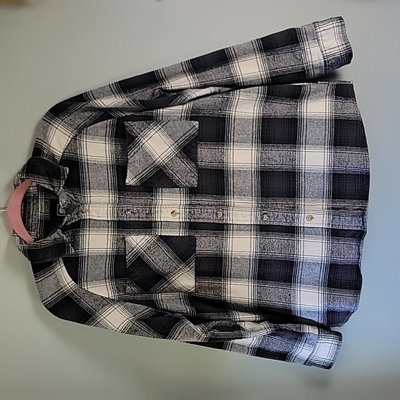 Rip Curl black and white button front flannel - Picture 1 of 8